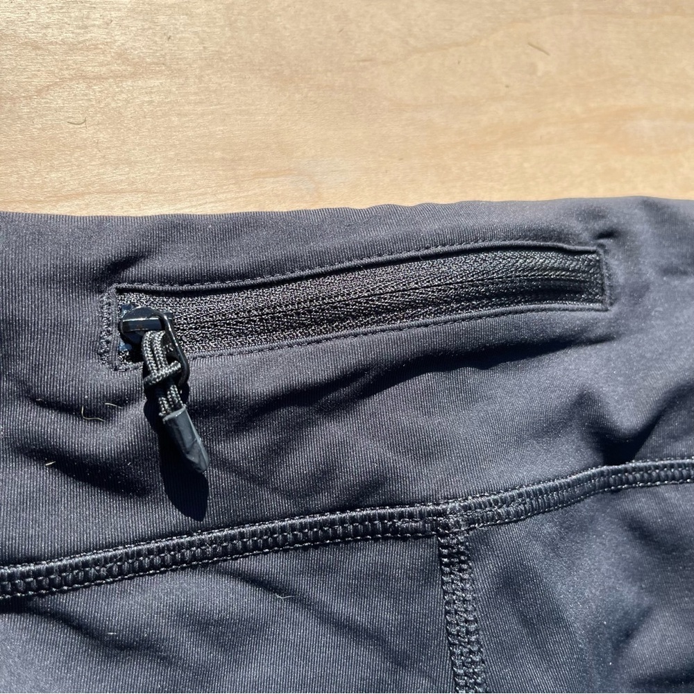 Lululemon Run Fast Free Crop Sz 8 Black, Ruffle Reflective Power Luxtreme - Picture 13 of 14